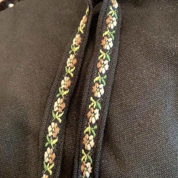 Handmade Moroccan Flower Embroidered Bag - Picture 7 of 7